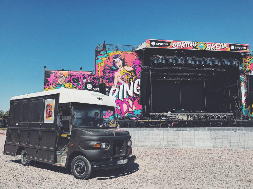 Ups Truck Turm Studio De